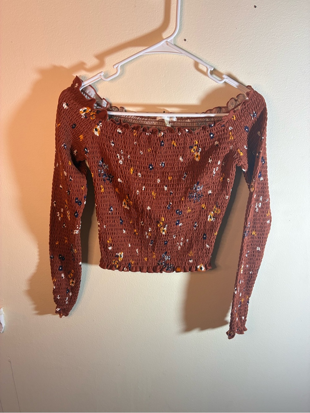 Self Esteem Y2K Rust Floral Smocked Off-Shoulder Crop Top Junior’s Large